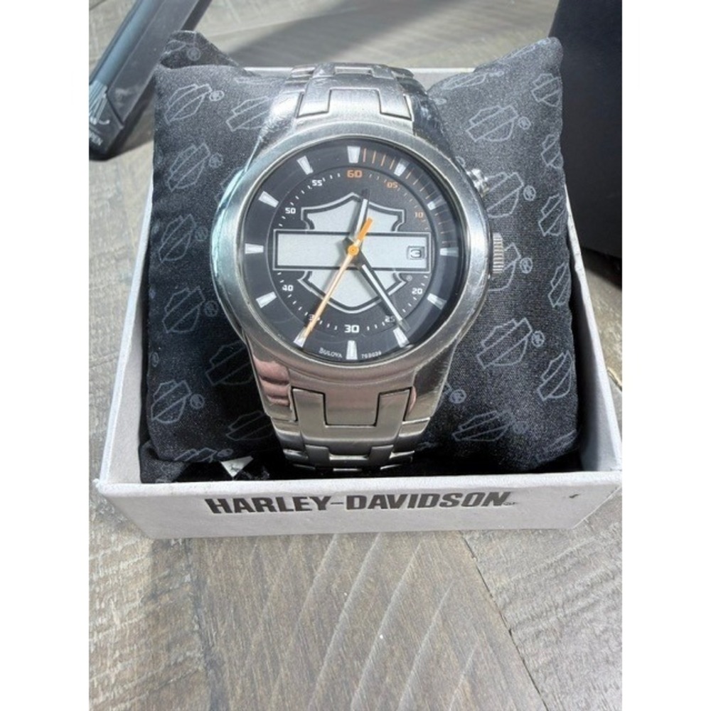 Harley Davidson Bulova 76B039 Men's Watch Stainless Steel Original Box